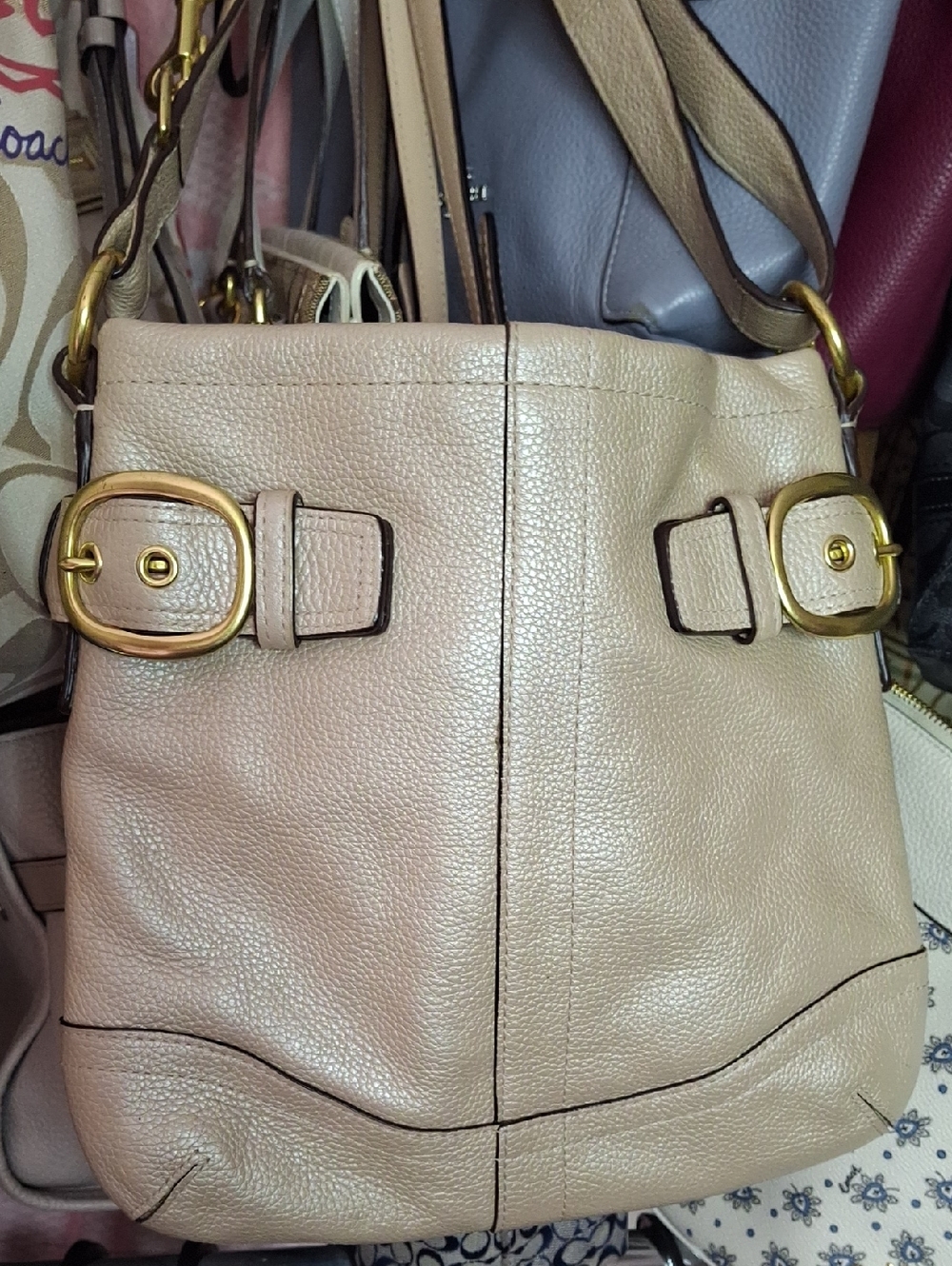 EUC COACH TAN SHIMMER ADJUSTABLE CROSSBODY BUCKLES